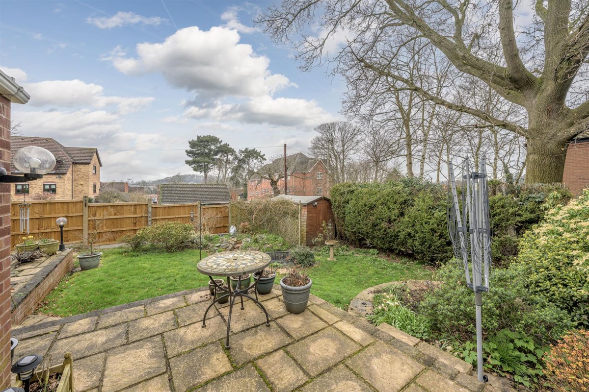 Ashdown Drive, Wordsley, DY8 5QY