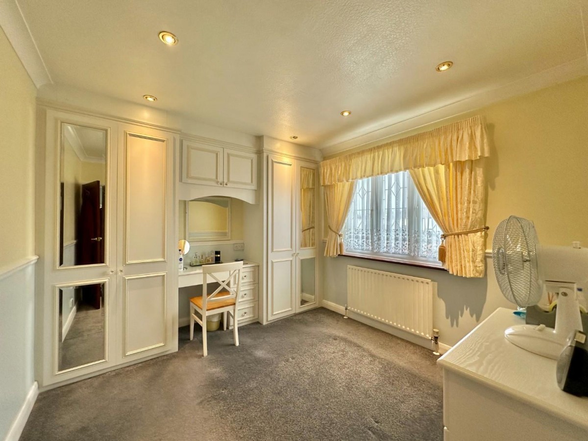 Adelphi Crescent, Hayes