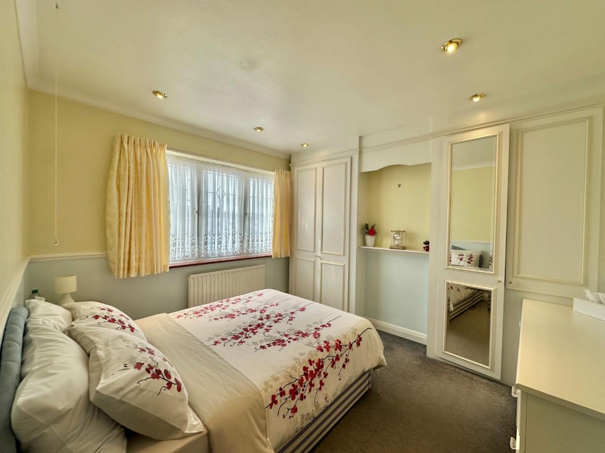 Adelphi Crescent, Hayes
