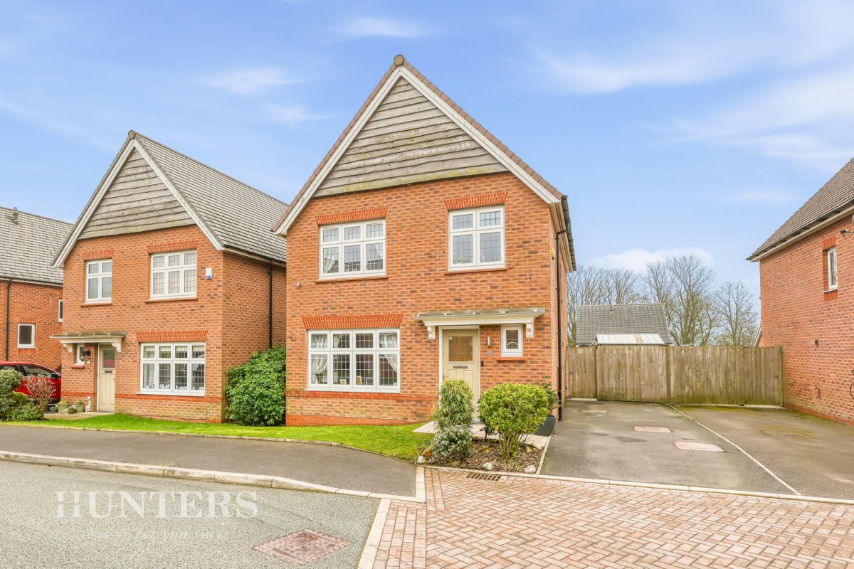 Woolfenden Way, Wardle, OL12 9SS