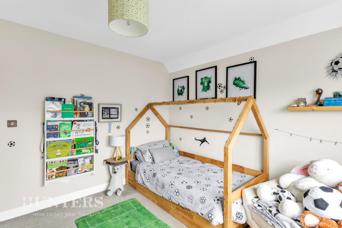 Woolfenden Way, Wardle, OL12 9SS