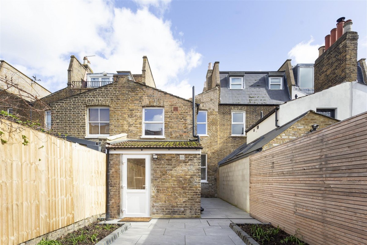 Harcombe Road, London, N16