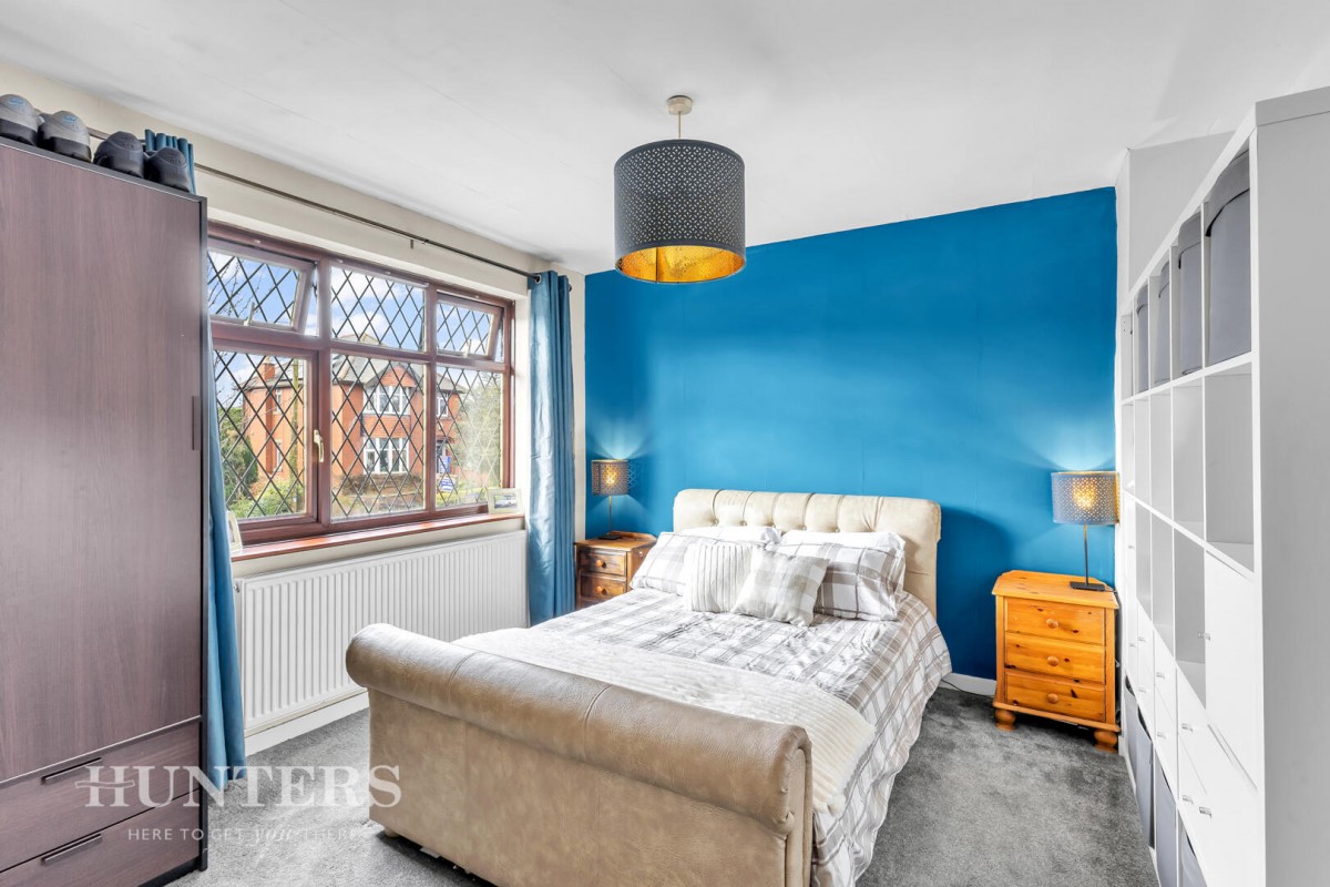 Smithy Bridge Road, Hollingworth Lake OL15 0DB