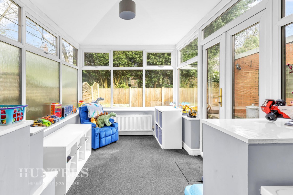 Smithy Bridge Road, Hollingworth Lake OL15 0DB