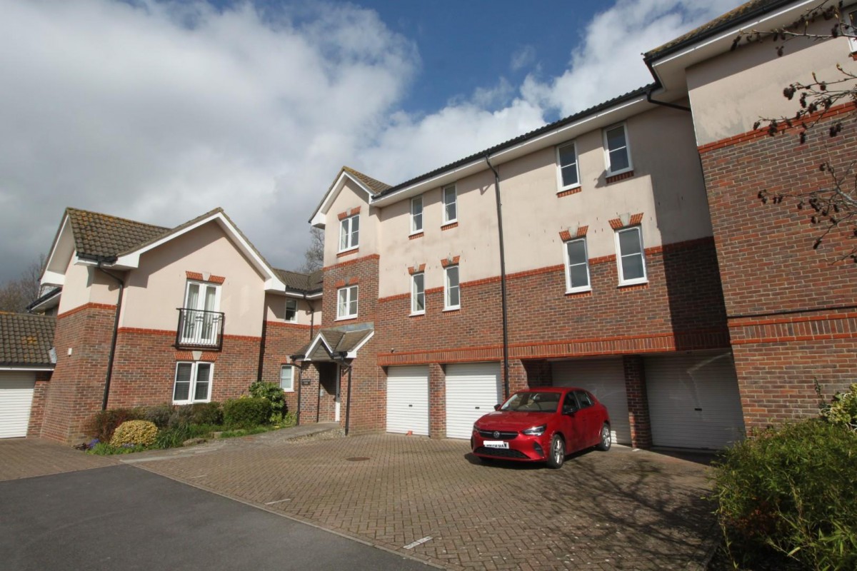 Station Road, Netley Abbey, Southampton, SO31 5JA