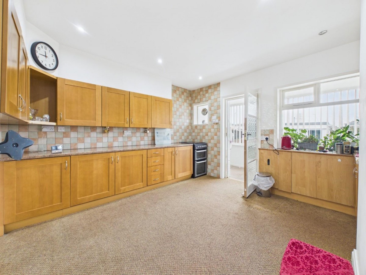 Claremont Grove, Shipley