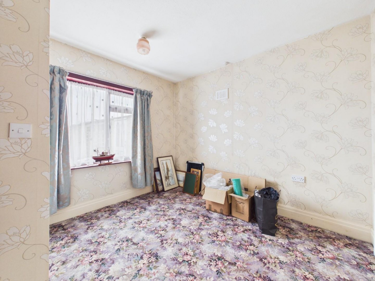 Claremont Grove, Shipley