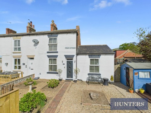 Finley Cottages, Sewerby, YO15 1EG