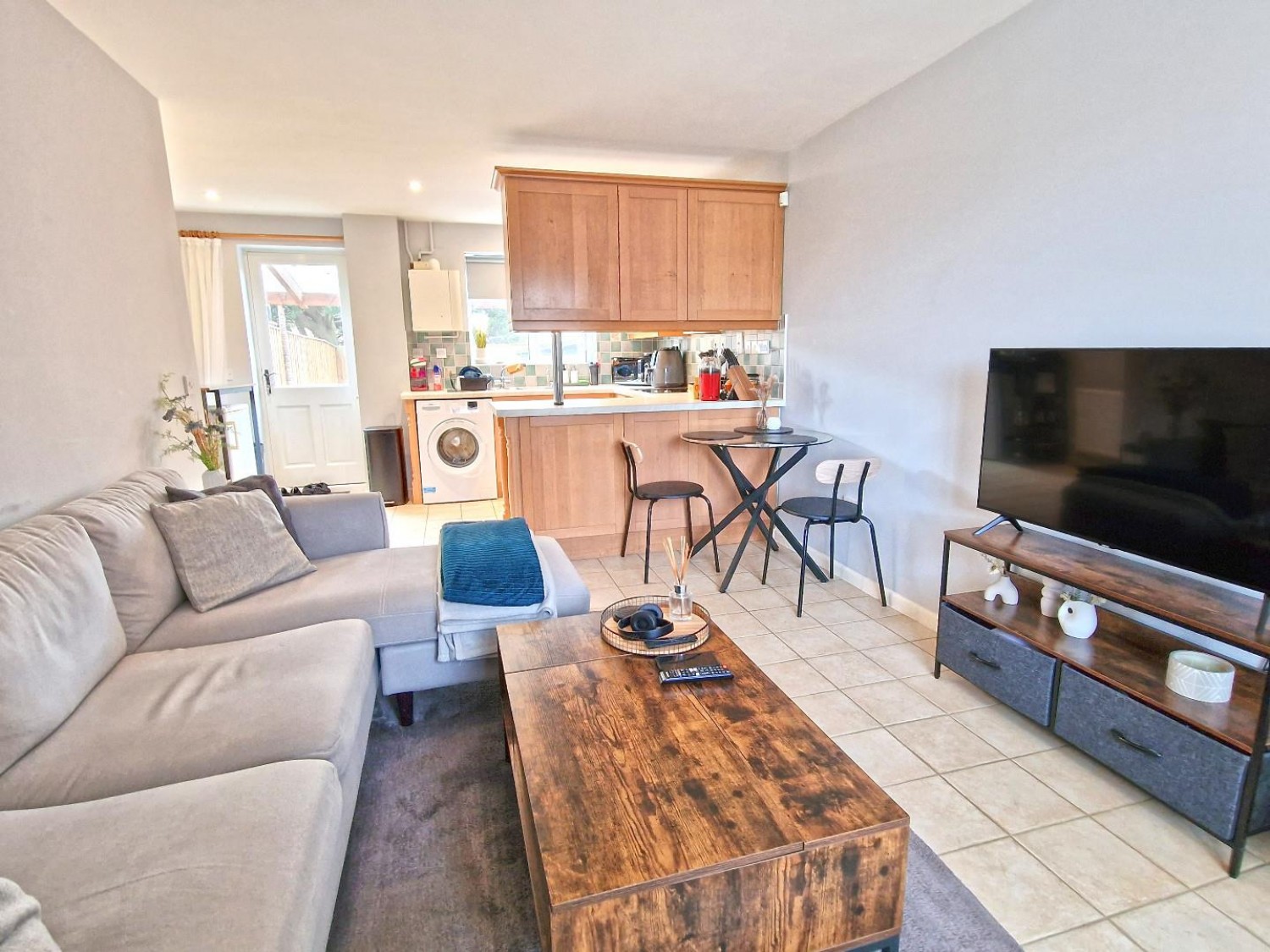 Moor Pond Close, Bicester