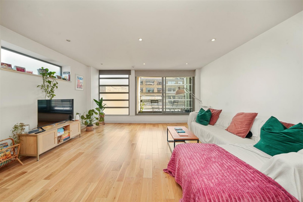 Garden Walk, Shoreditch, EC2A