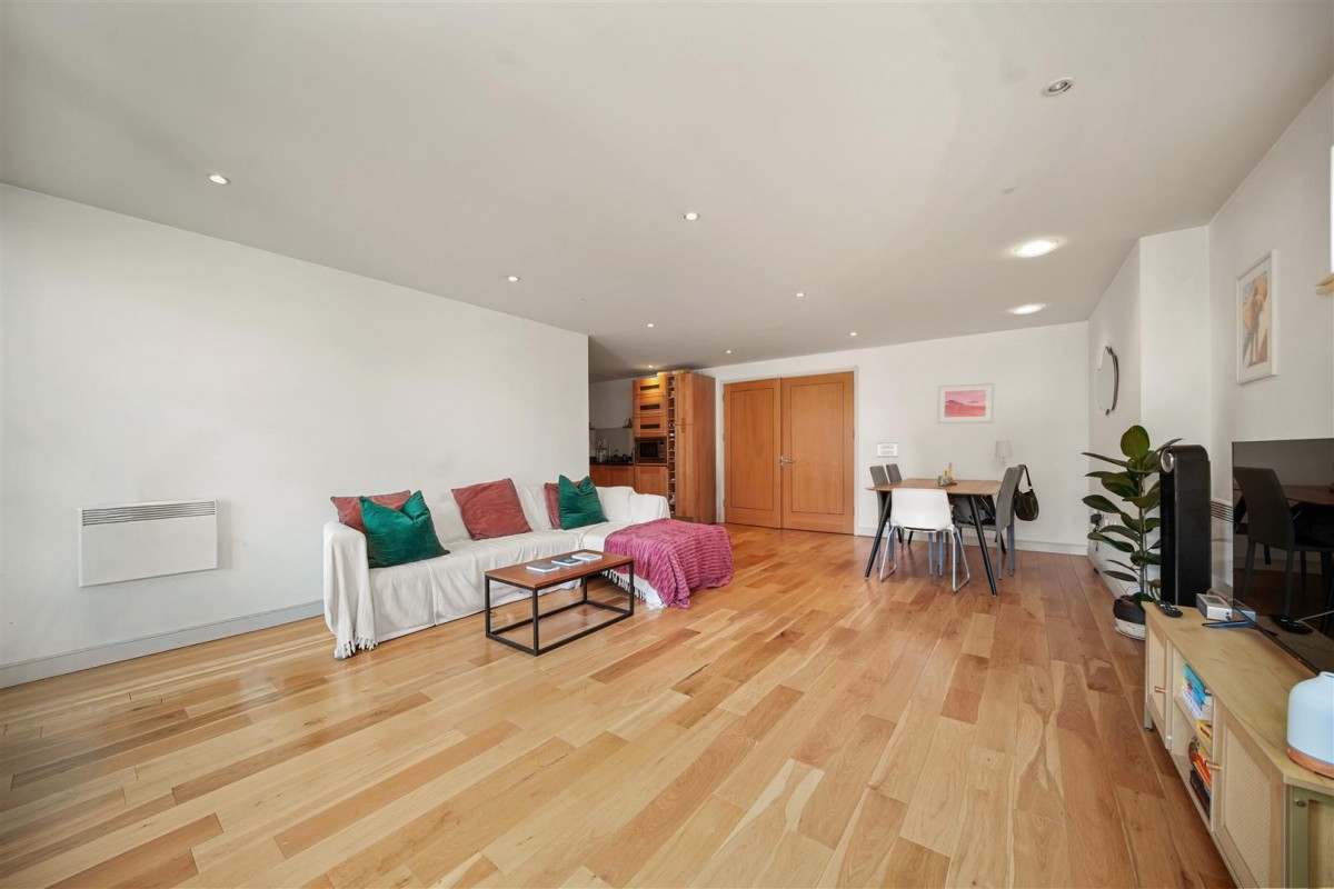 Garden Walk, Shoreditch, EC2A