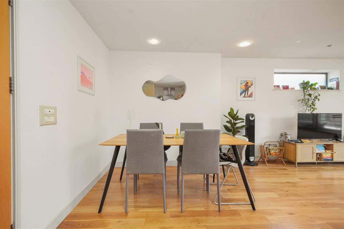 Garden Walk, Shoreditch, EC2A