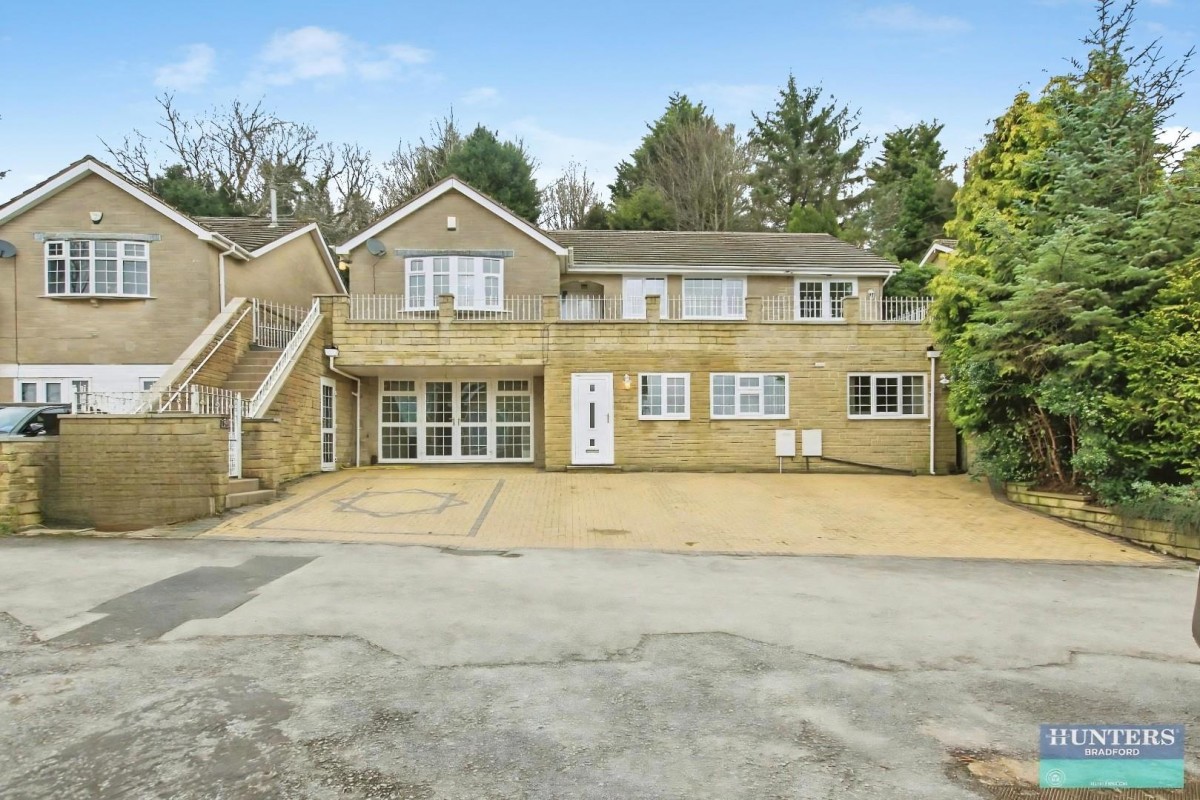 Hazel Walk Bradford, BD9 6AH