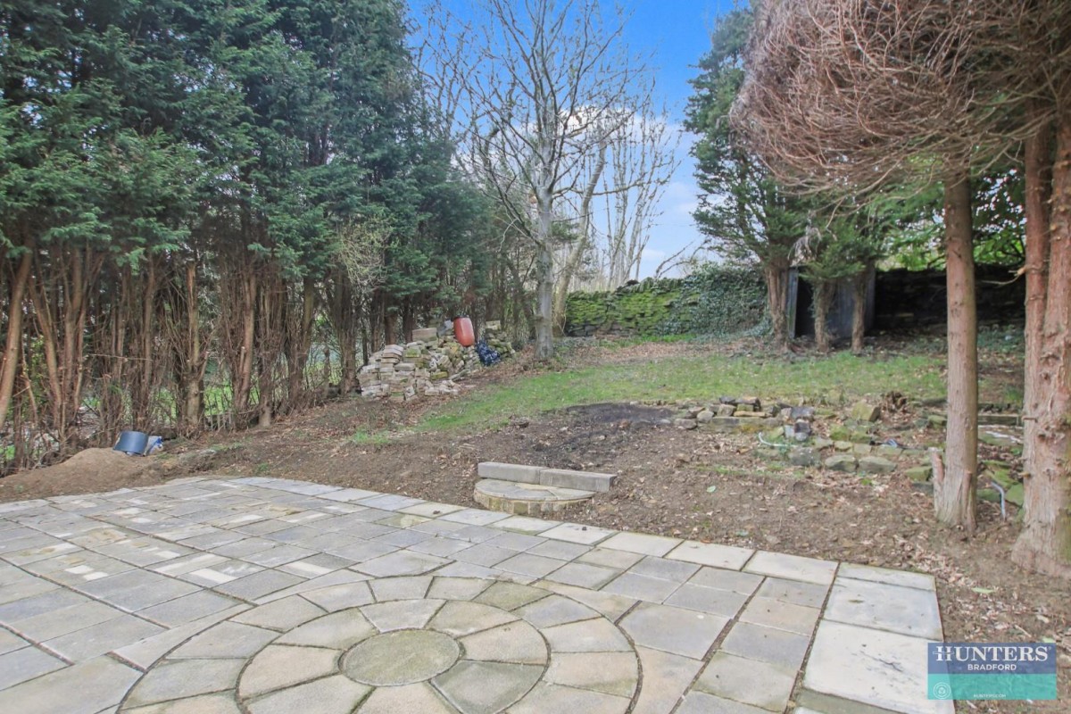 Hazel Walk Bradford, BD9 6AH