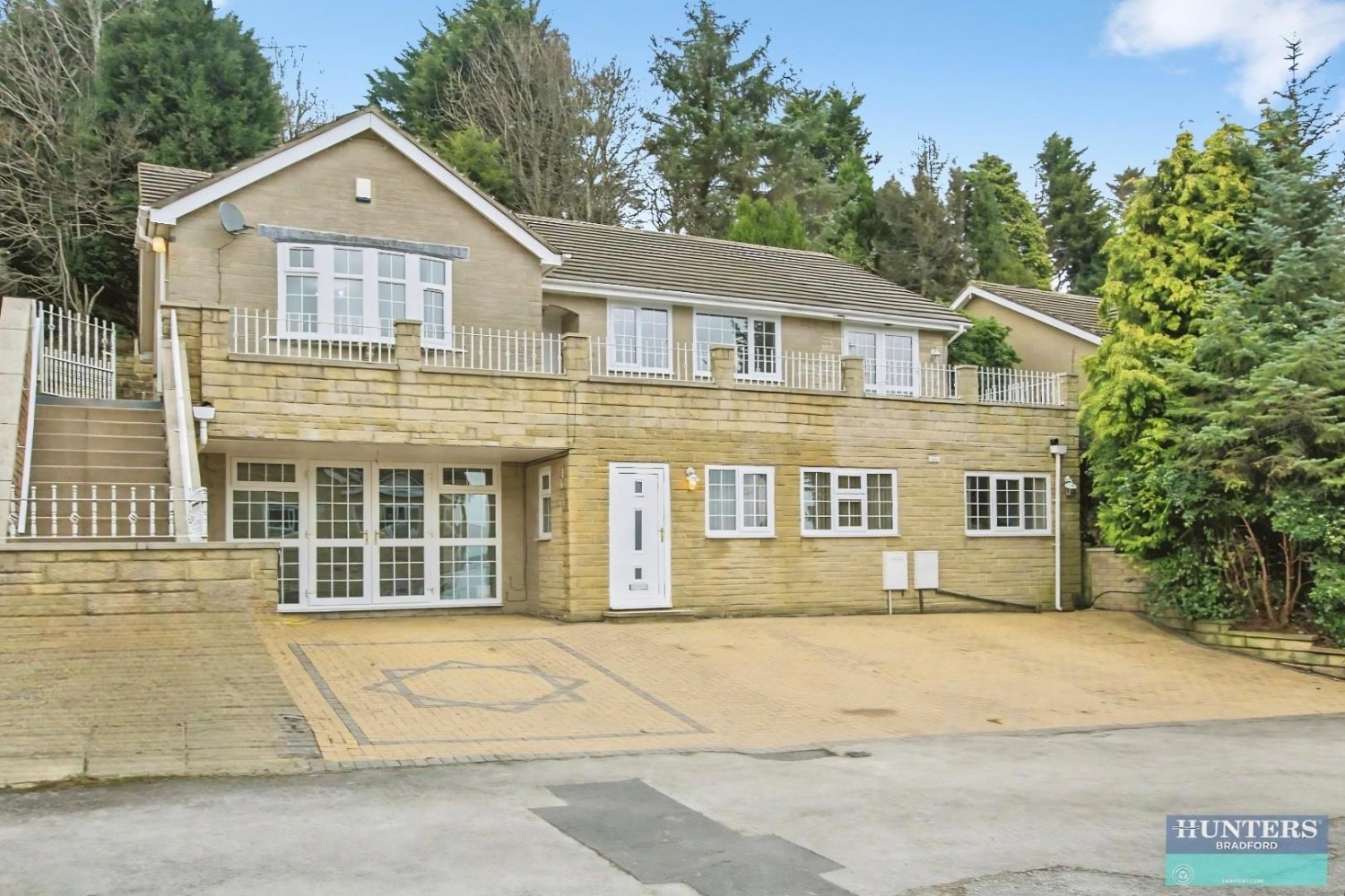 Hazel Walk Bradford, BD9 6AH