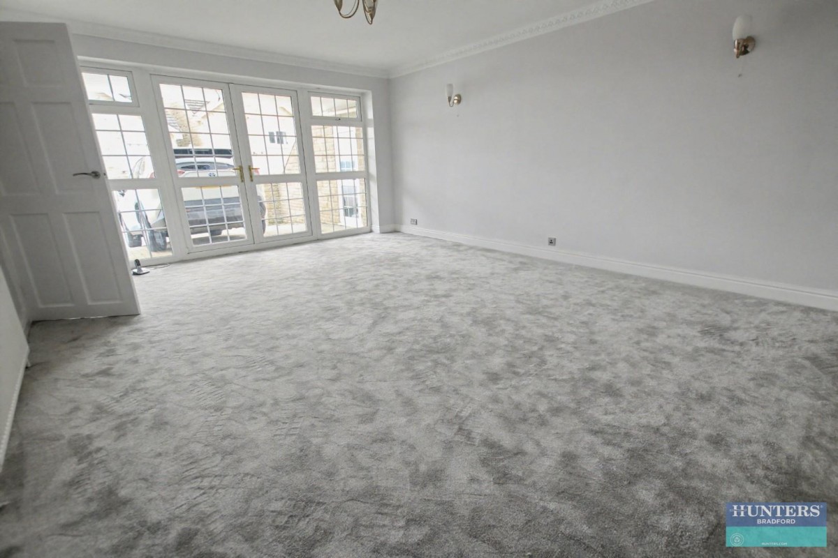 Hazel Walk Bradford, BD9 6AH