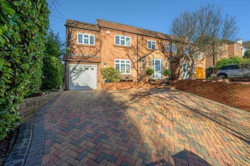 High House, Middlefield Lane, Hagley, DY9 0PY