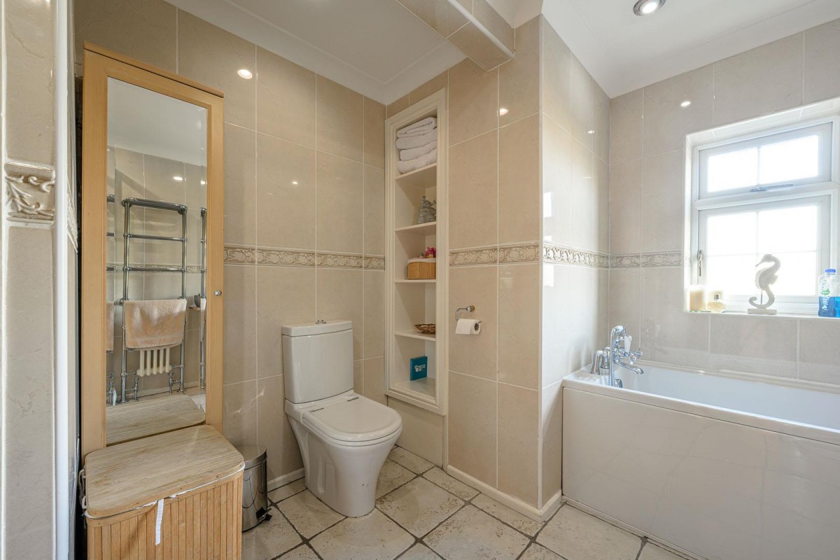 High House, Middlefield Lane, Hagley, DY9 0PY