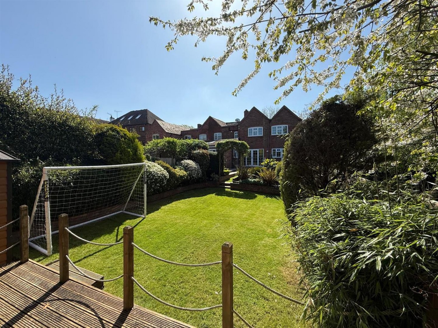 High House, Middlefield Lane, Hagley, DY9 0PY