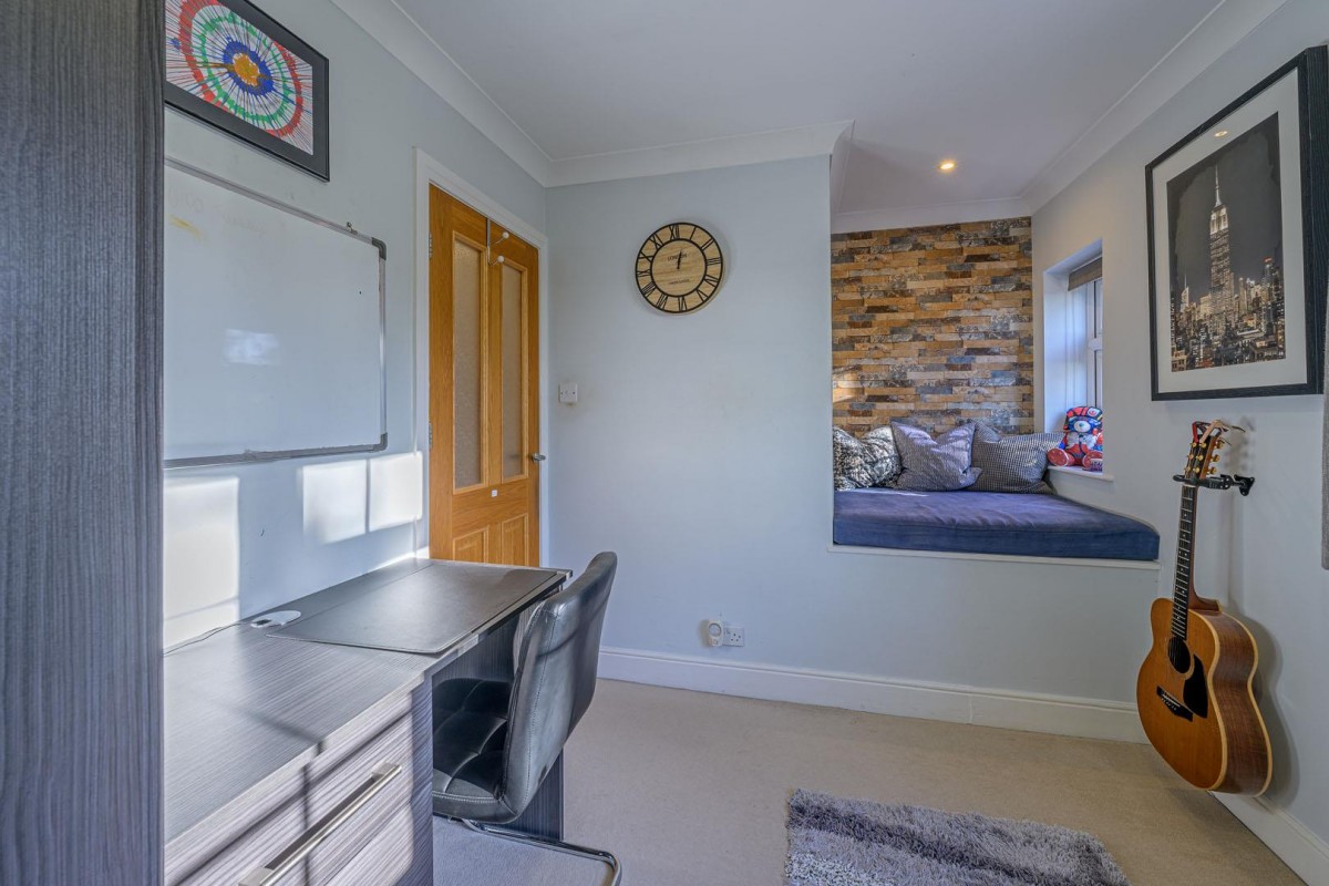 High House, Middlefield Lane, Hagley, DY9 0PY