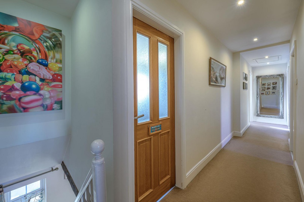 High House, Middlefield Lane, Hagley, DY9 0PY