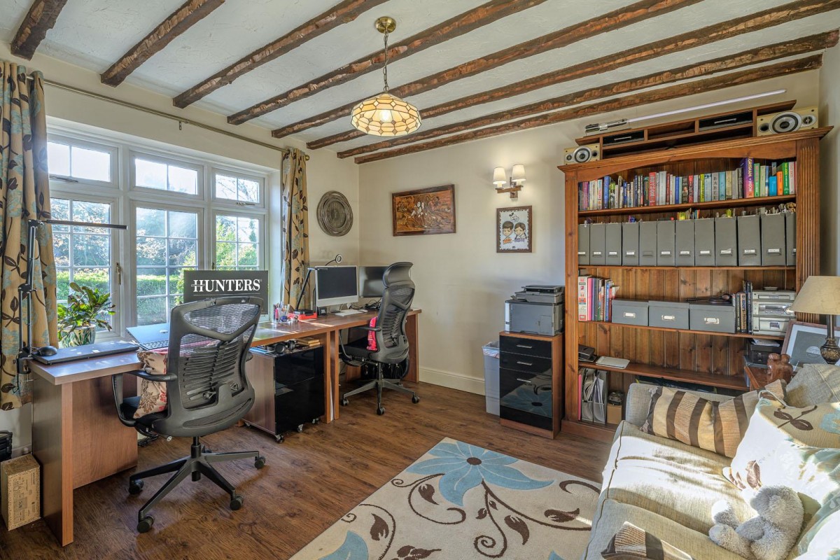 High House, Middlefield Lane, Hagley, DY9 0PY