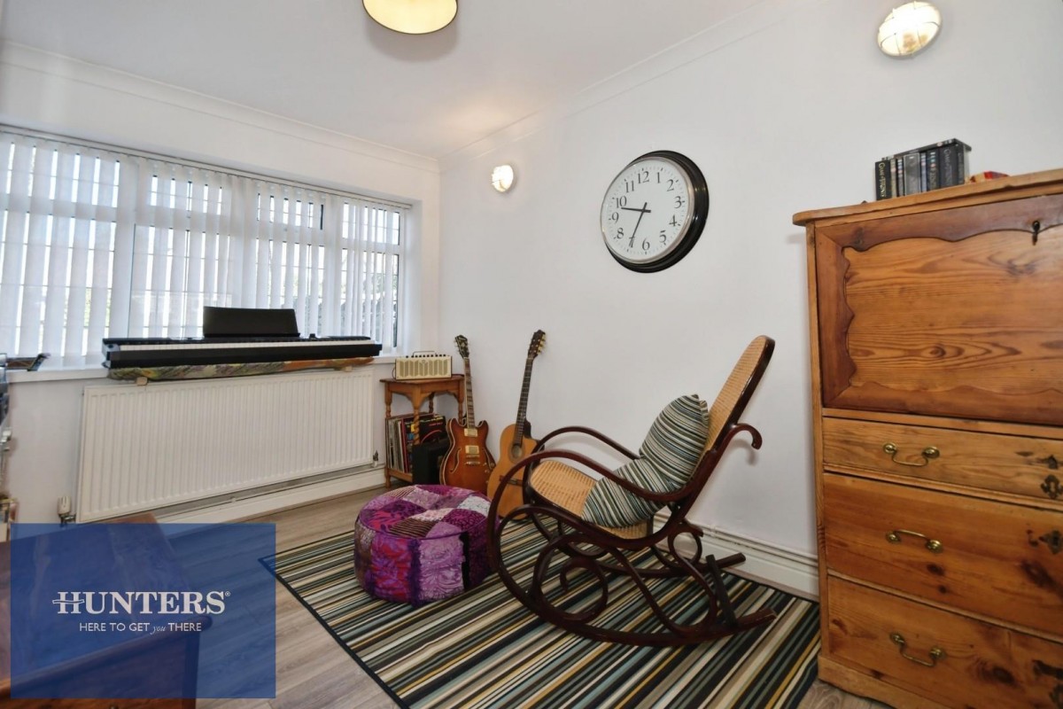 Langer Lane, Chesterfield, S40 2JJ