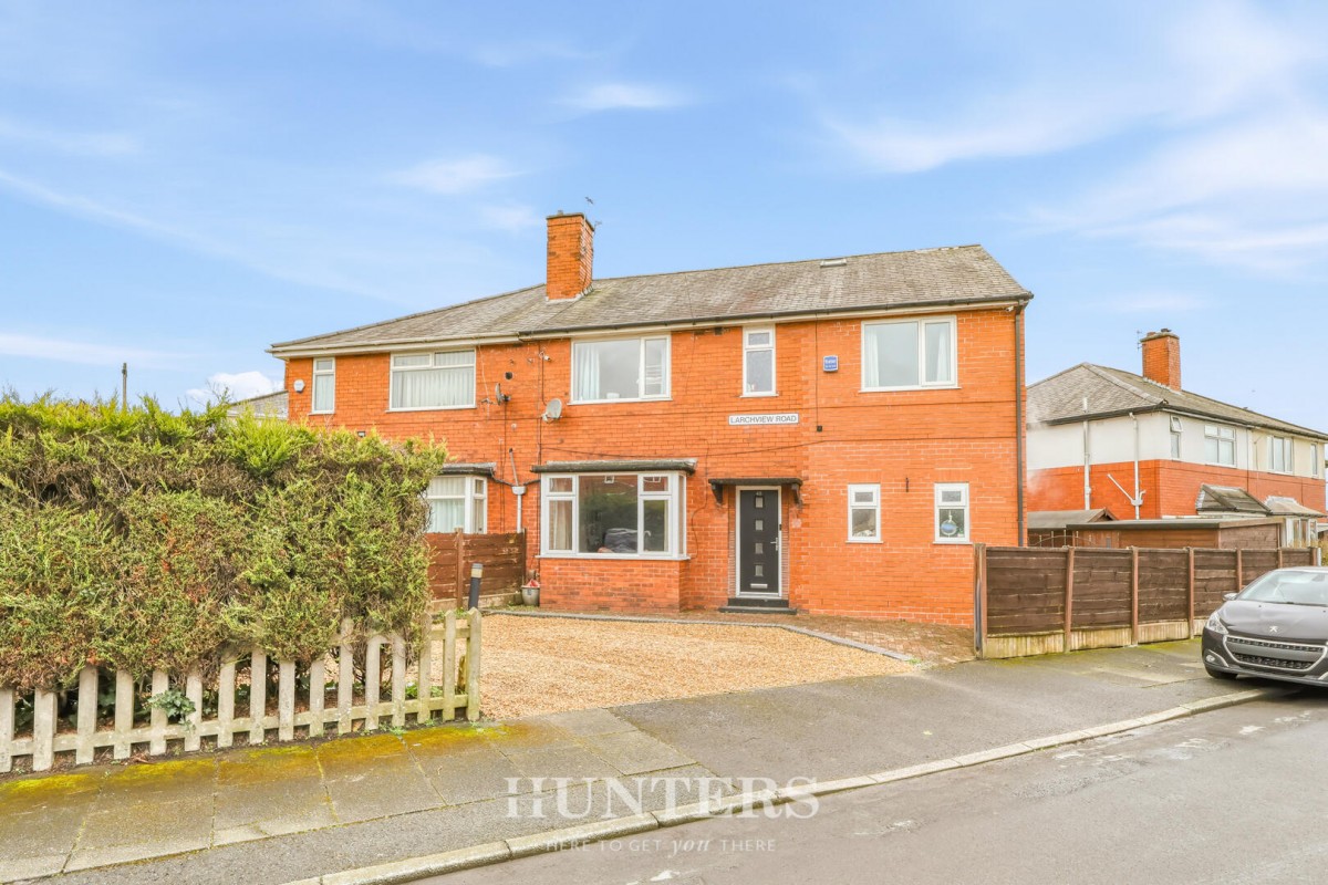Larchview Road, Middleton, Manchester, M24