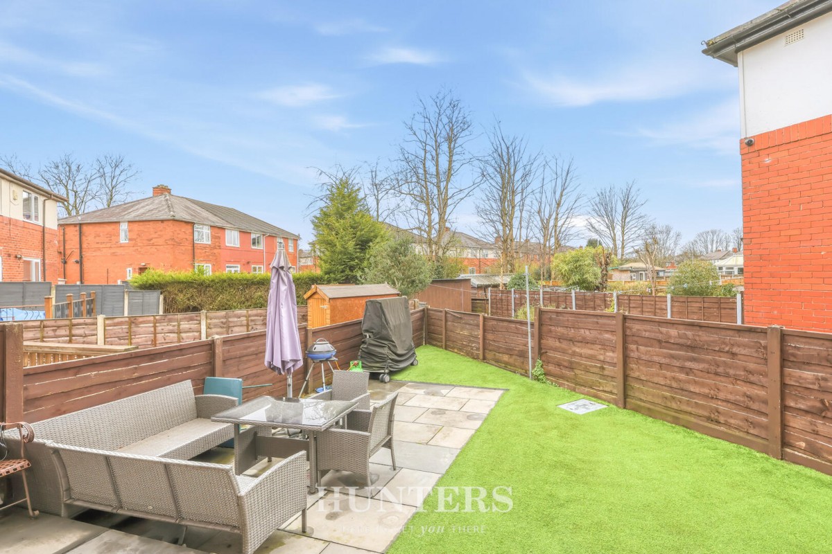 Larchview Road, Middleton, Manchester, M24
