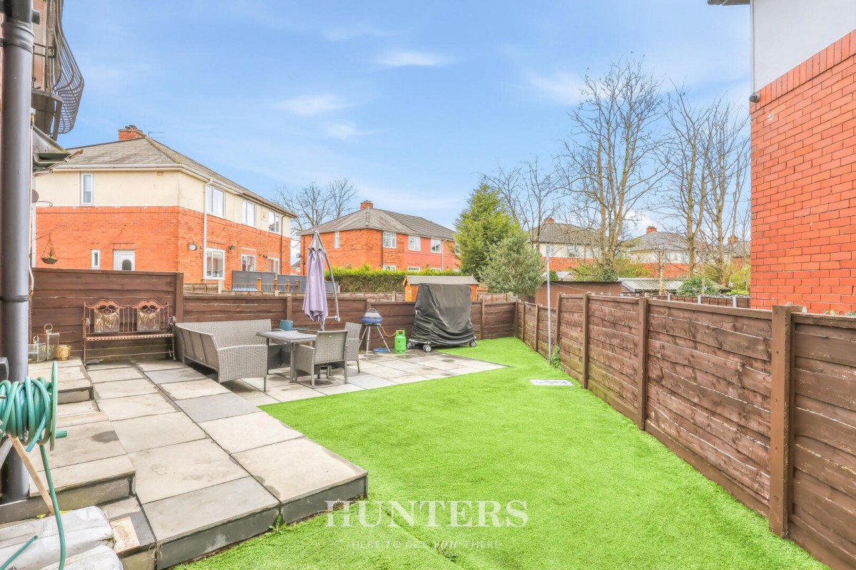 Larchview Road, Middleton, Manchester, M24