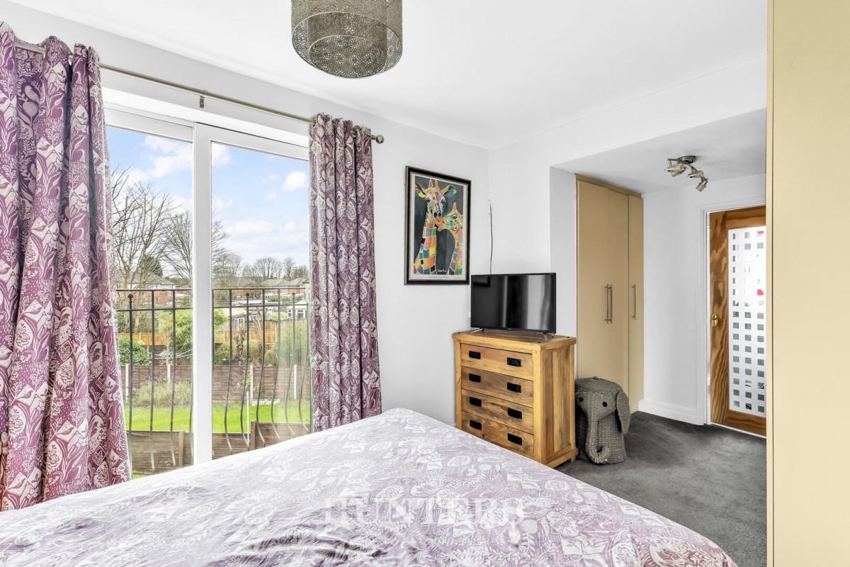 Larchview Road, Middleton, Manchester, M24