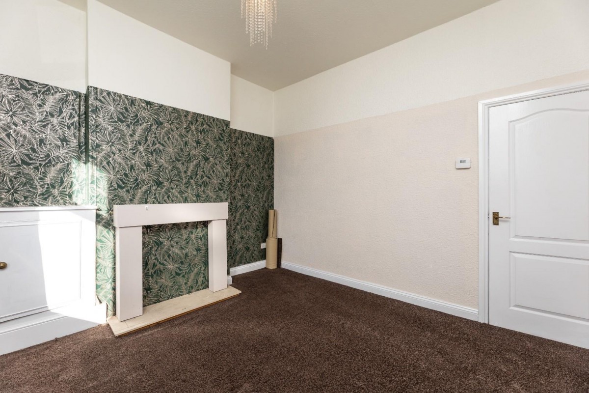 Regent Street, Featherstone, WF7 7EW