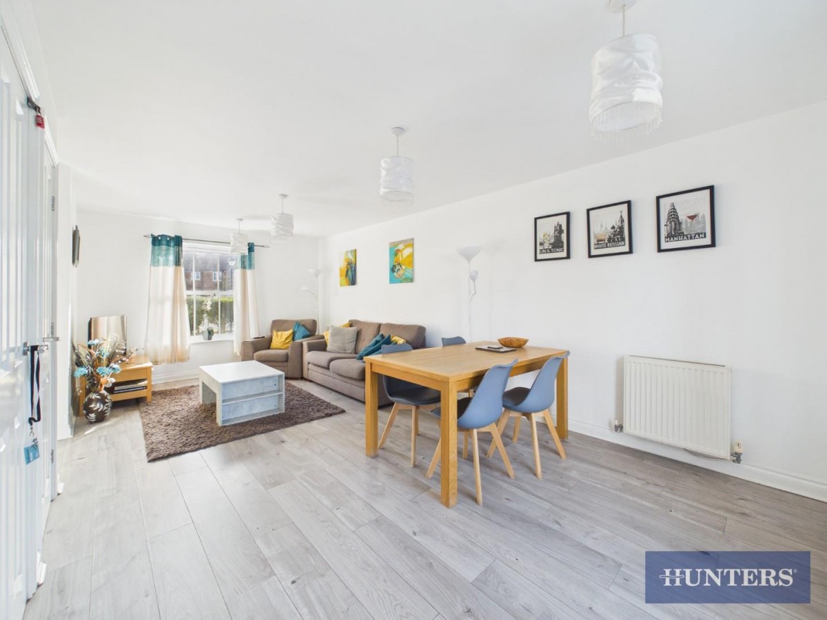 Sunrise Drive, Moor Road, Filey