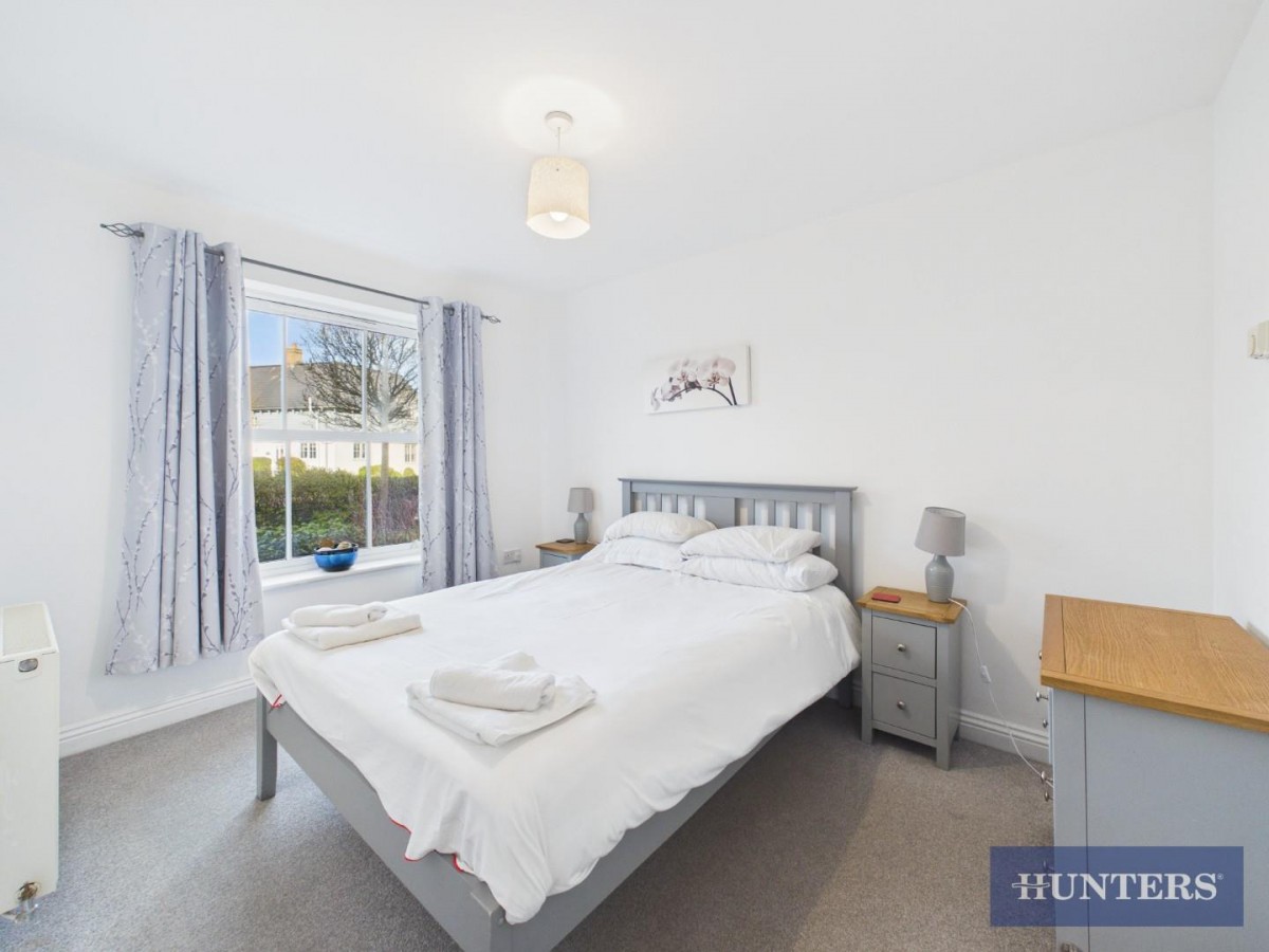 Sunrise Drive, Moor Road, Filey