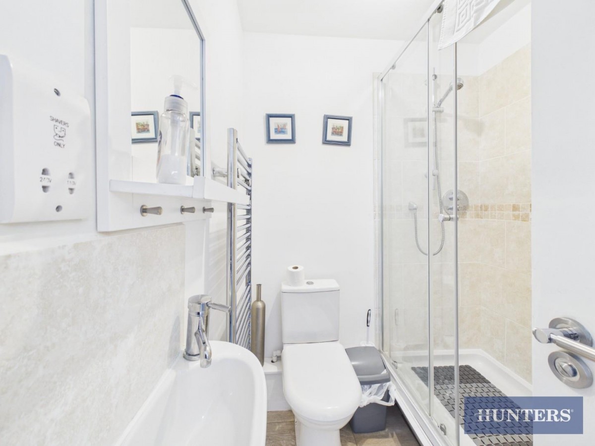 Sunrise Drive, Moor Road, Filey