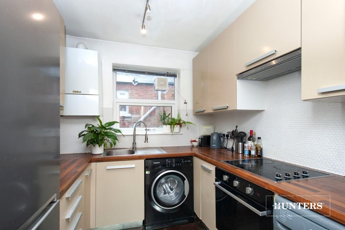 Shoot Up Hill, W. Hampstead Borders, London, NW2