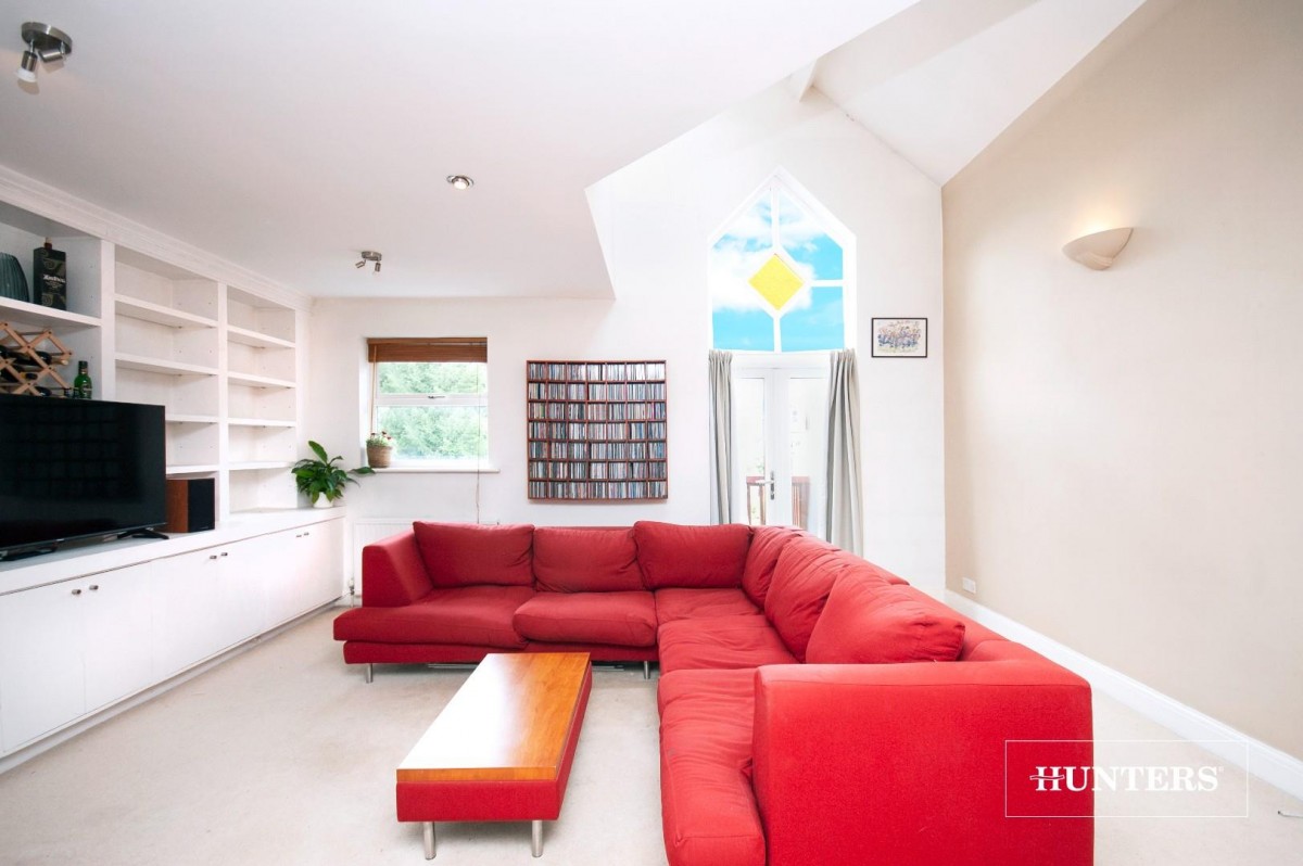 Shoot Up Hill, W. Hampstead Borders, London, NW2