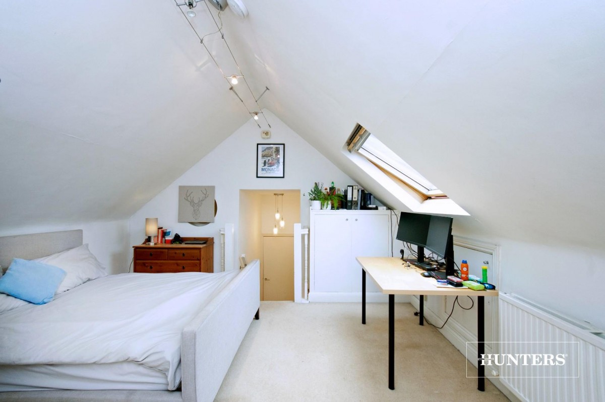 Shoot Up Hill, W. Hampstead Borders, London, NW2