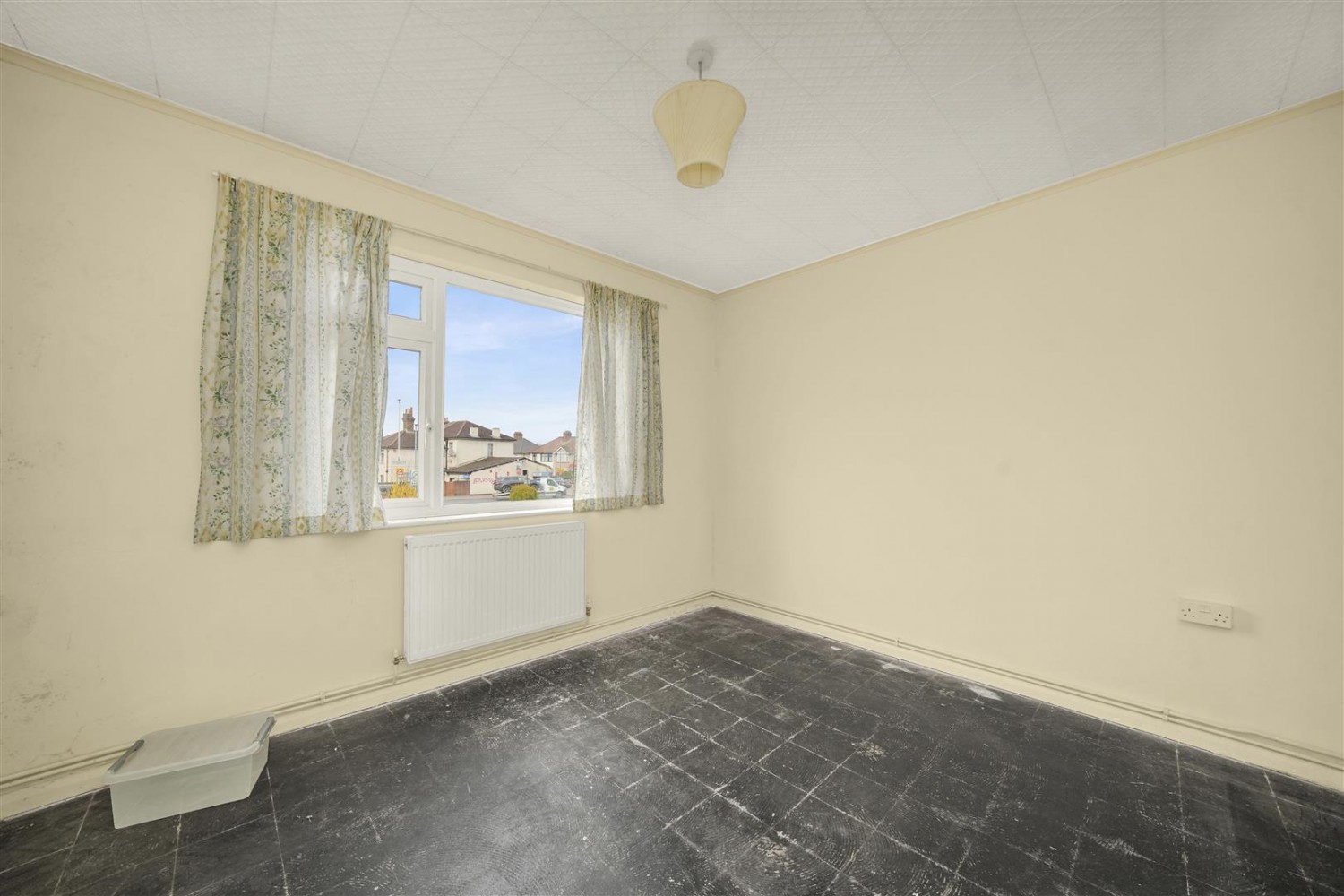 Millbrook Gardens, Chadwell Heath, RM6