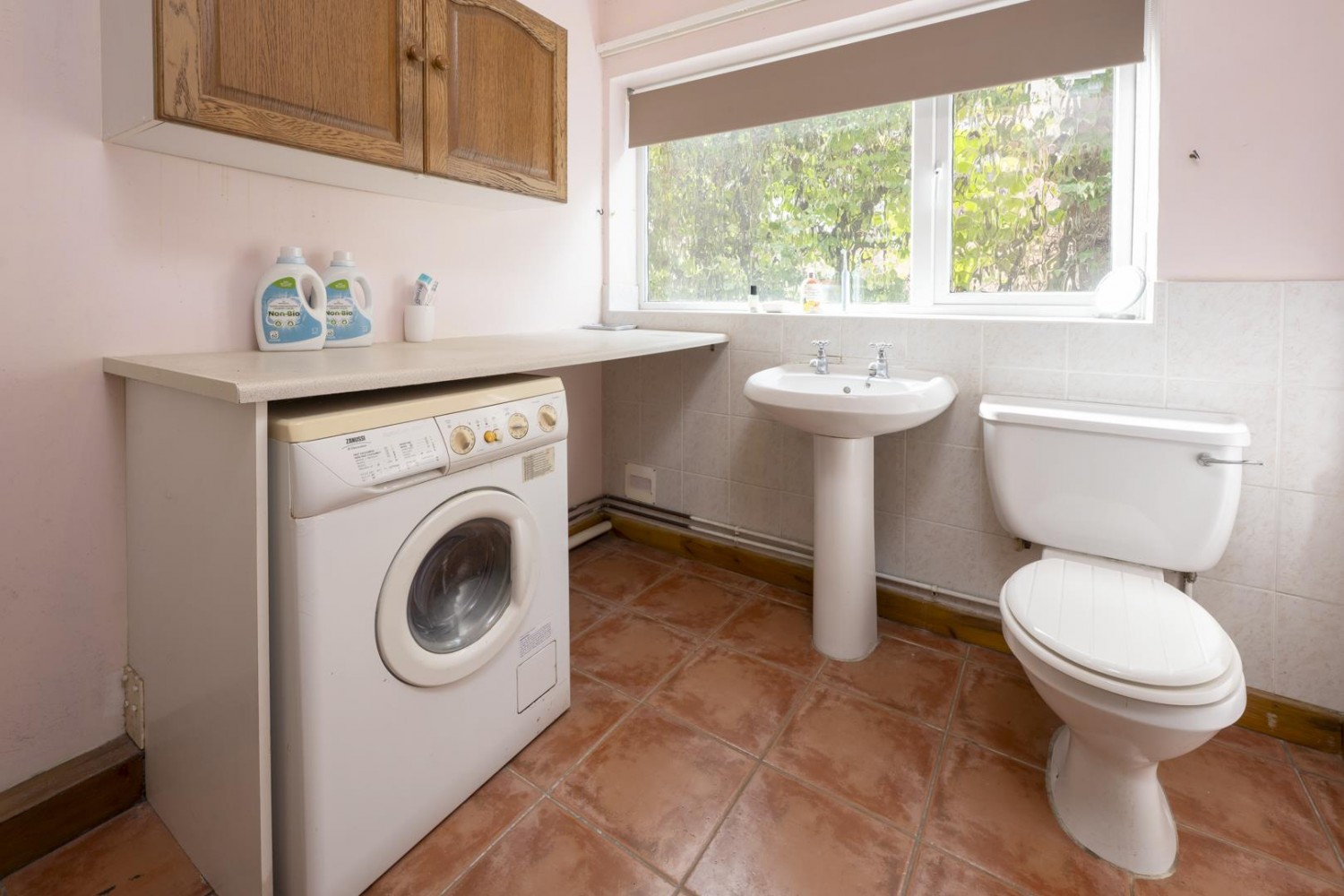 White Oak Drive, Kingswinford, DY6 9QN