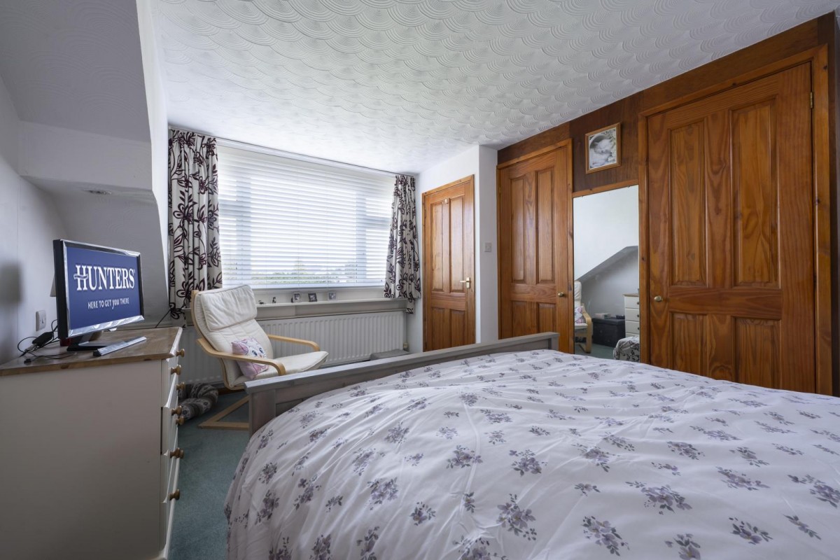 White Oak Drive, Kingswinford, DY6 9QN