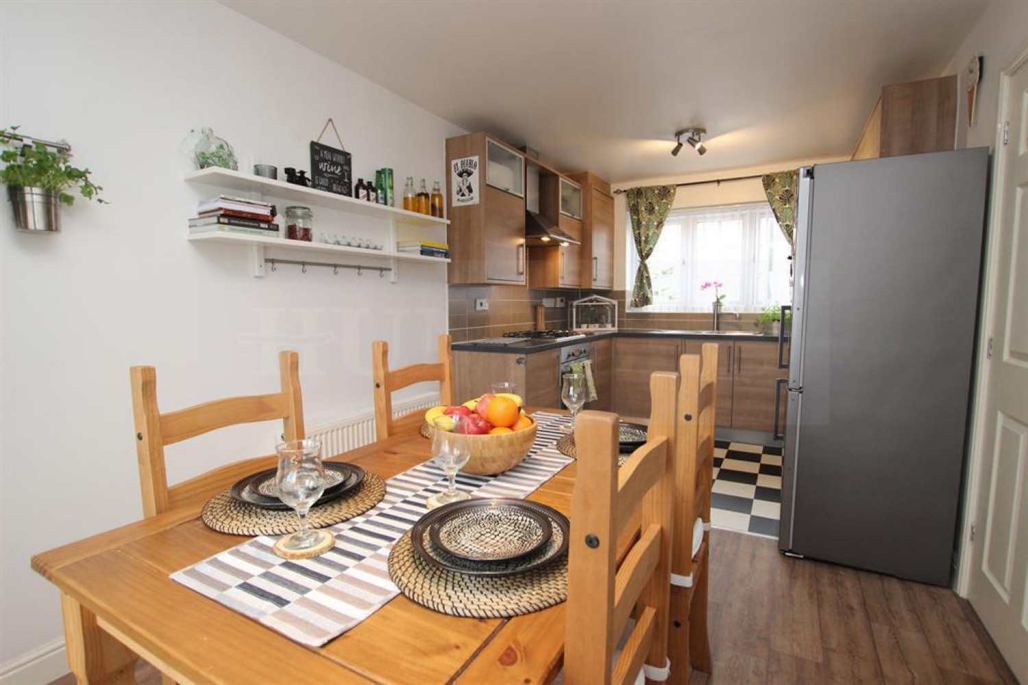 Gifford Way, Darwen, BB3 3BF