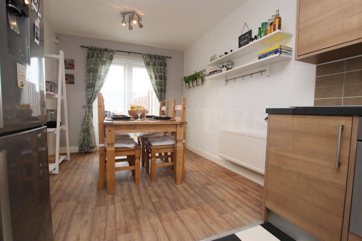 Gifford Way, Darwen, BB3 3BF