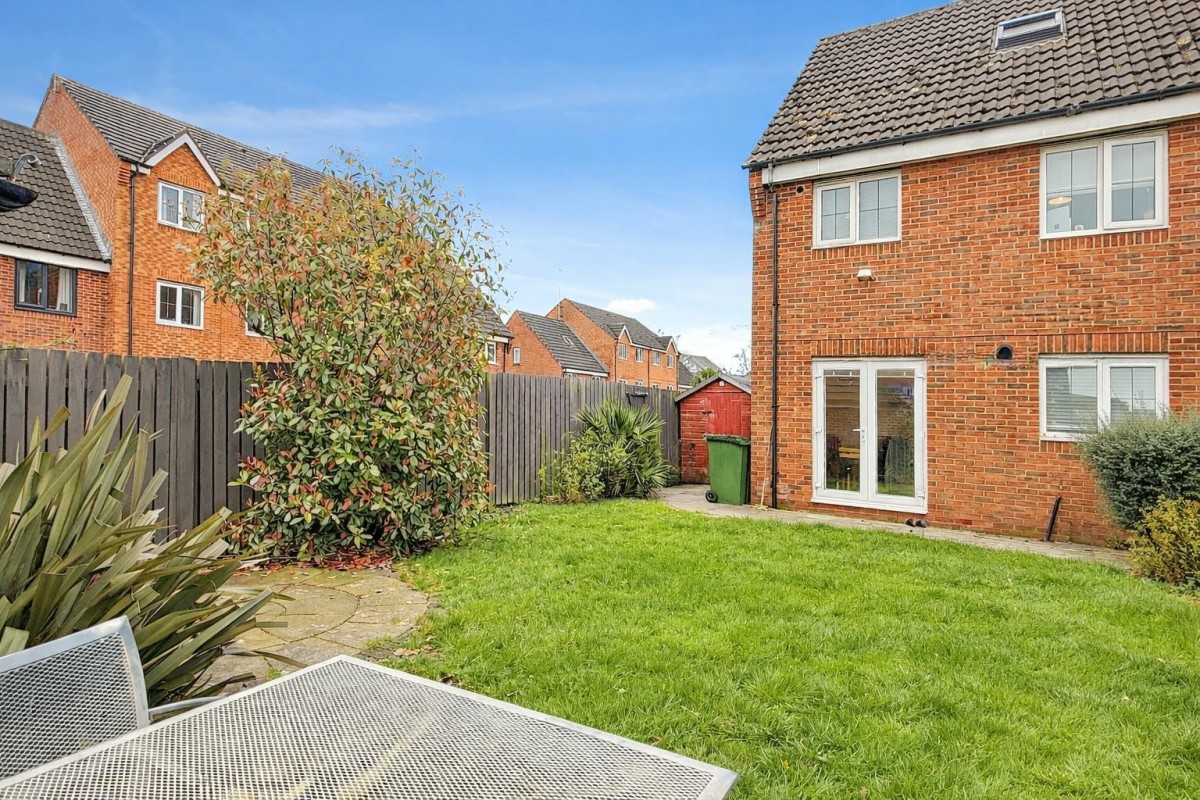 Newlands, Farsley, Pudsey