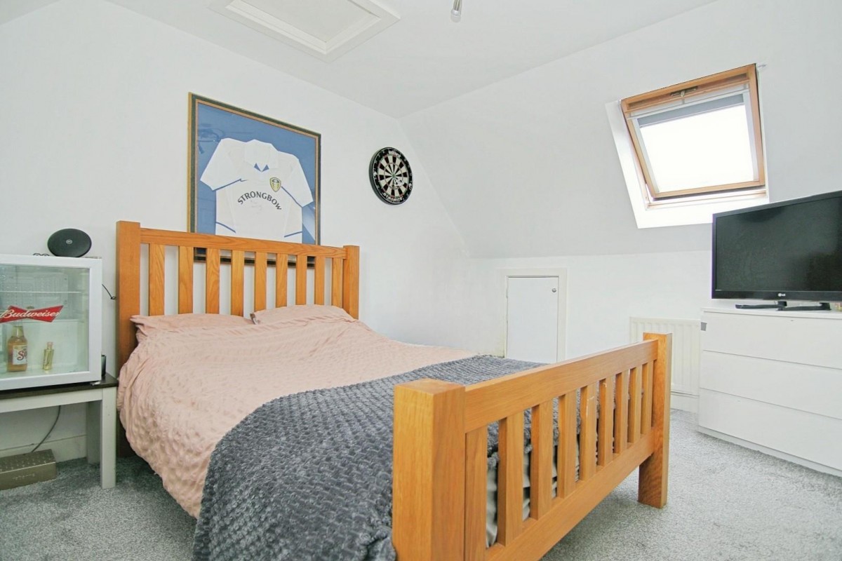 Newlands, Farsley, Pudsey