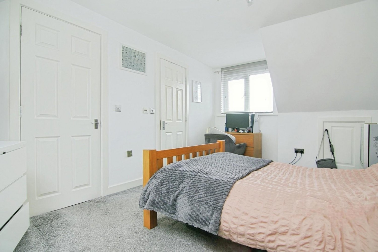 Newlands, Farsley, Pudsey