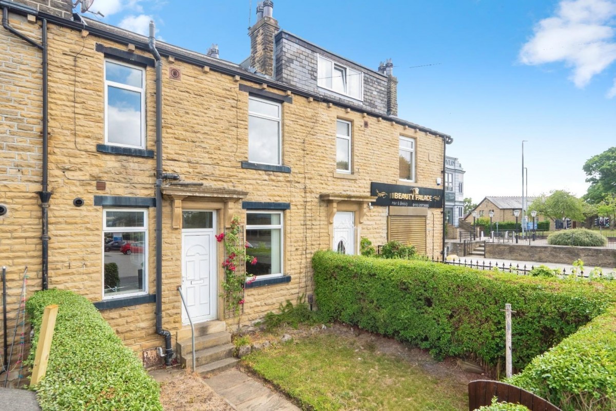 Half Mile Lane, Leeds