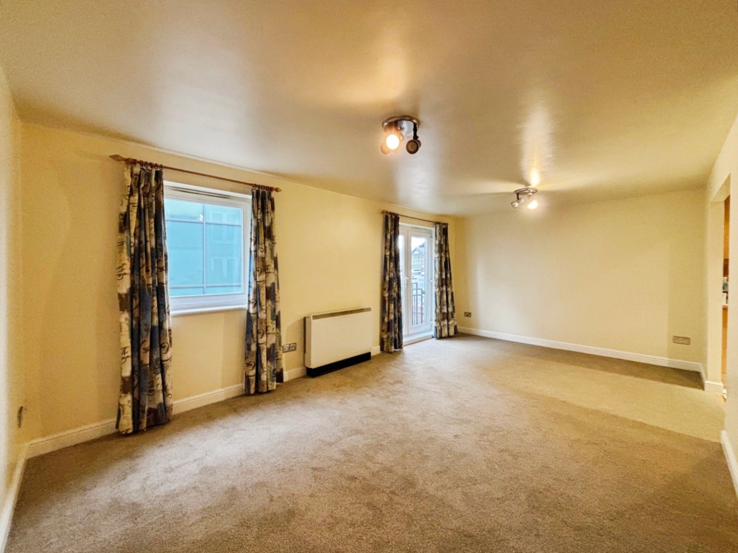 Strand House, Dixon Lane