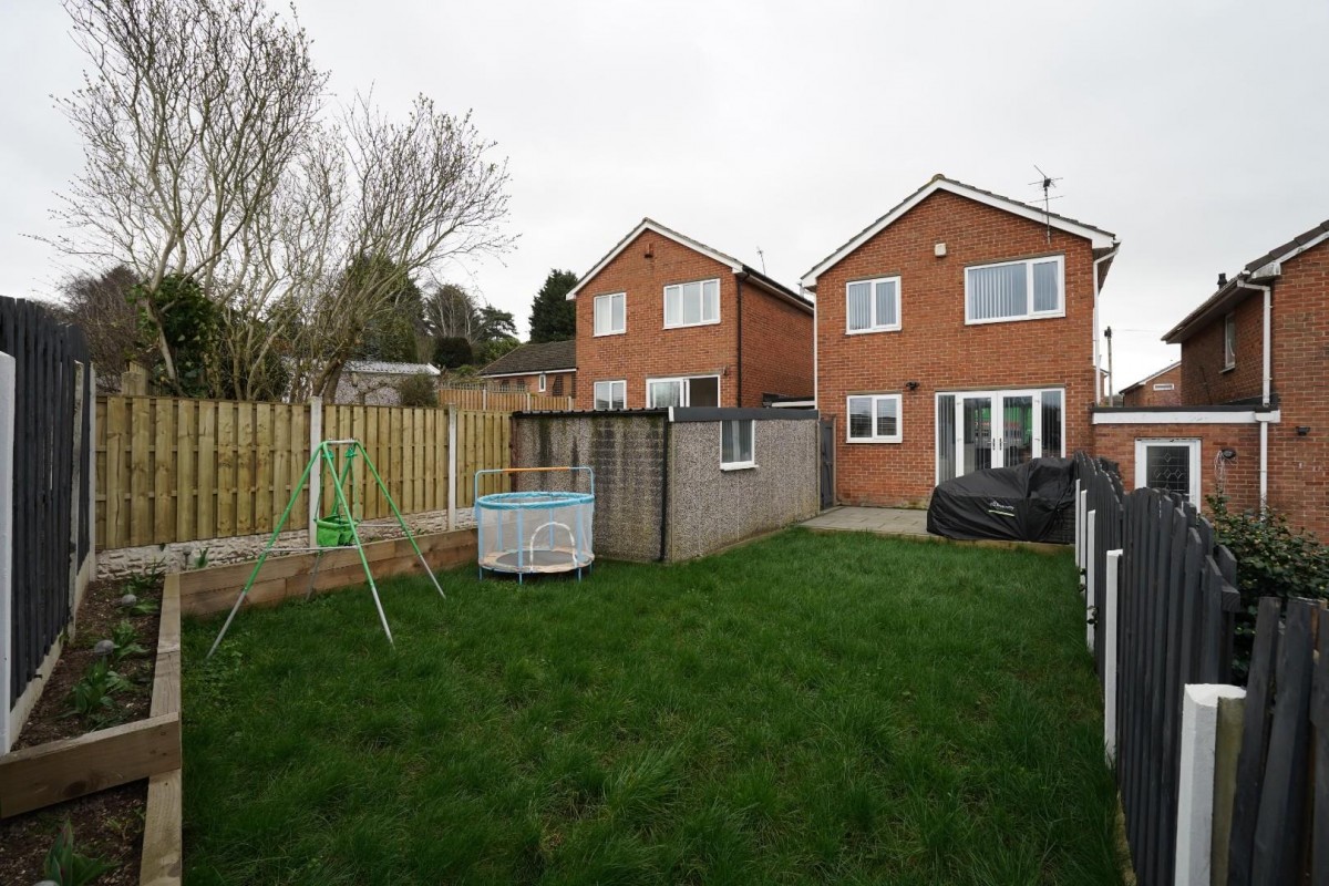 Nethergreen Avenue, Killamarsh, Sheffield, S21 1FF