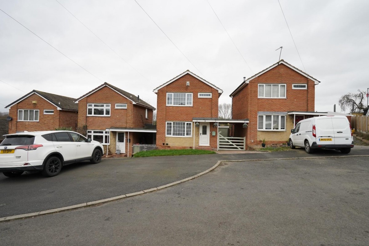 Nethergreen Avenue, Killamarsh, Sheffield, S21 1FF
